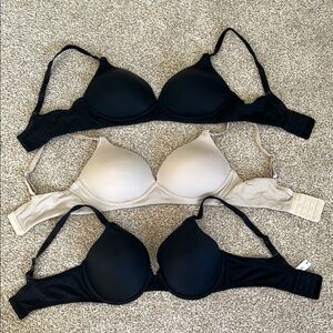 Set of 3 Motherhood Nursing Bras, size 34c NWOT